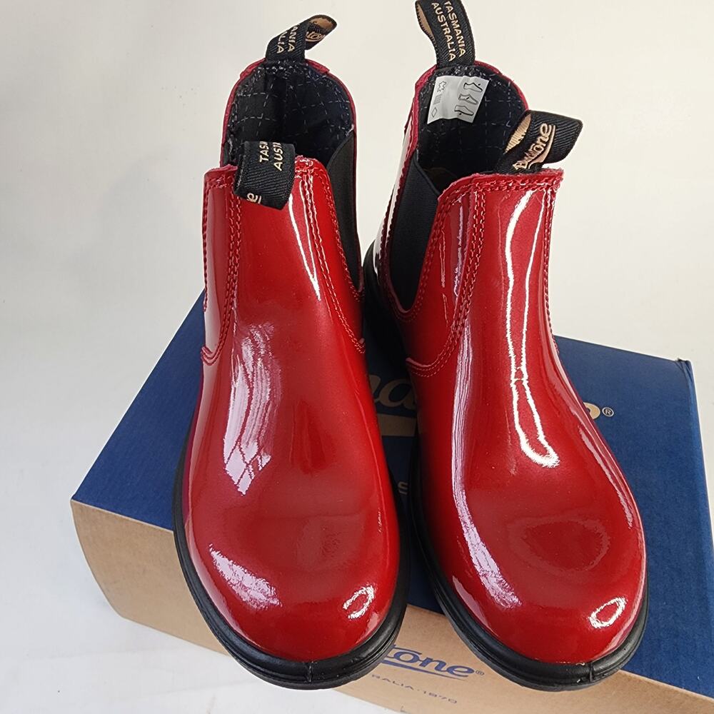 NEW Blundstone Girls 2255 Chelsea Boots Red Patent Kids Girls UK 3 4T - Picture 4 of 7